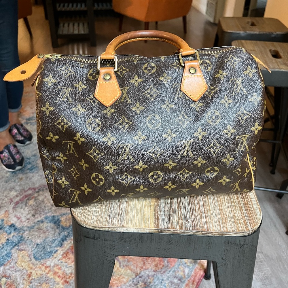 Louis Vuitton monogram speedy bag - Picture 10 of 14